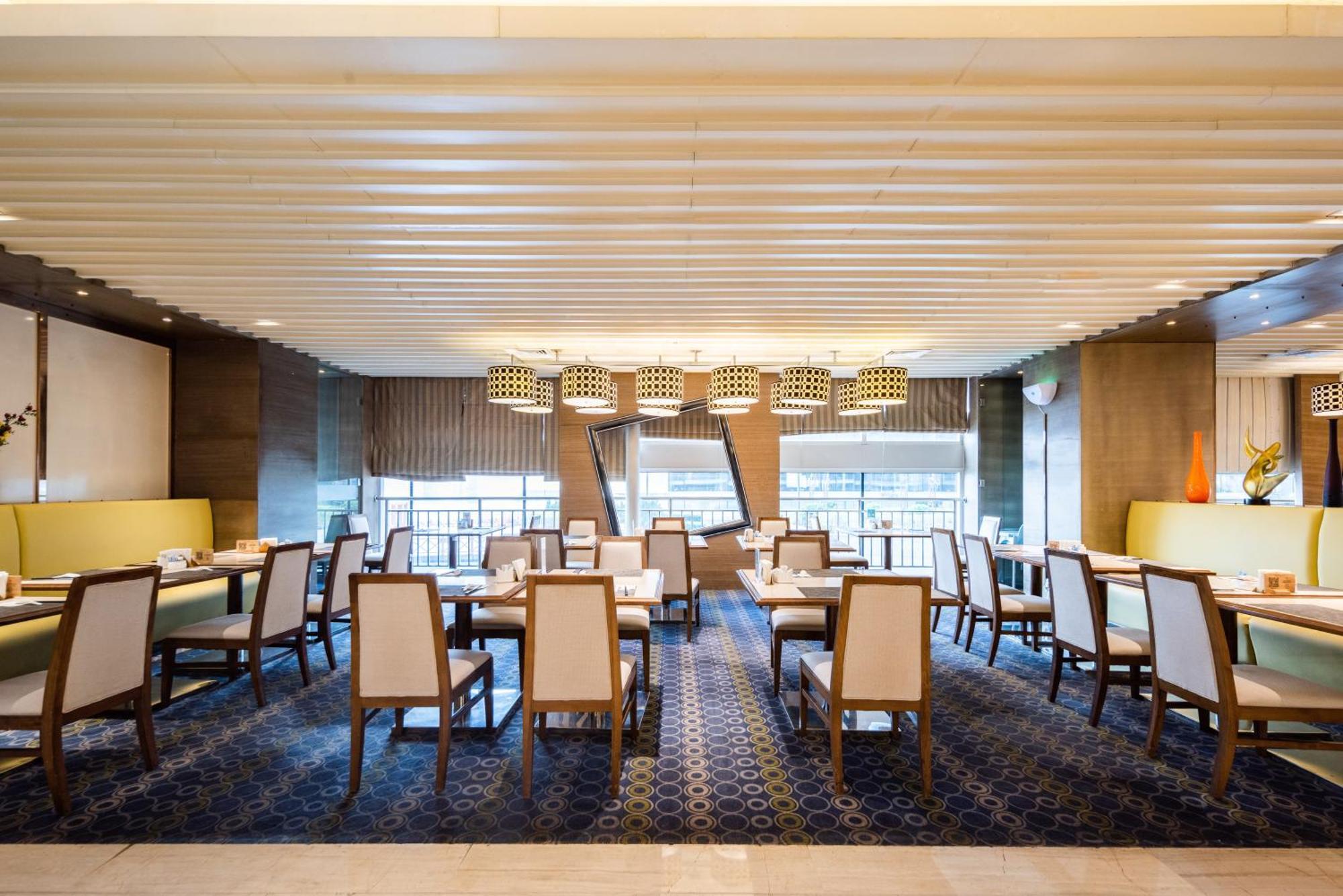Holiday Inn Shijiazhuang Central By Ihg エクステリア 写真